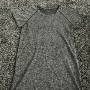 women’s lululemon swiftly tech shirt